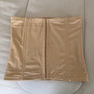 Waist slimmer/body corsage